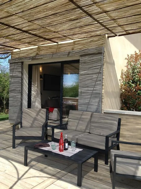 L'Ancien Poulailler- The Old Hen House Villa Saint-Saturnin-d'Apt 0*,  Frankrig