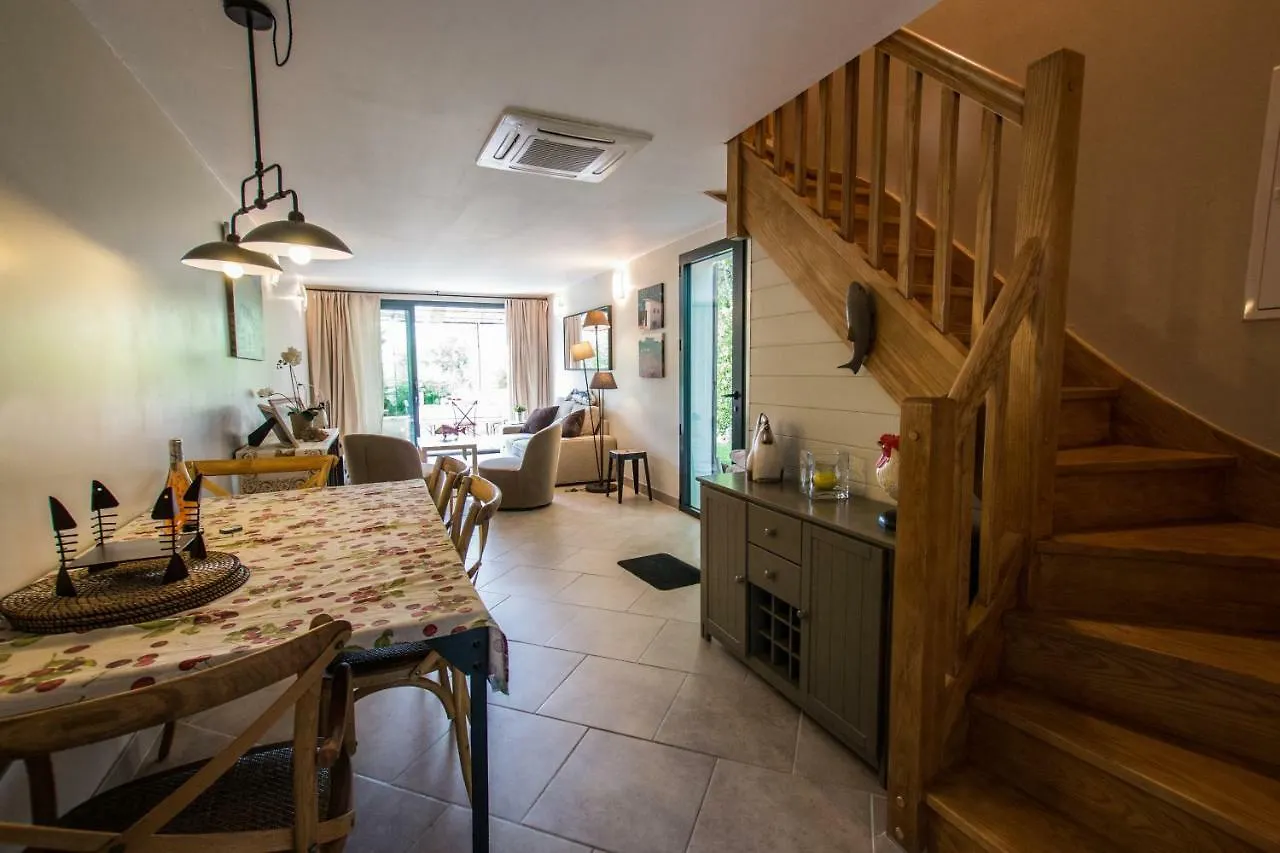L'Ancien Poulailler- The Old Hen House Villa Saint-Saturnin-d'Apt Feriehus
